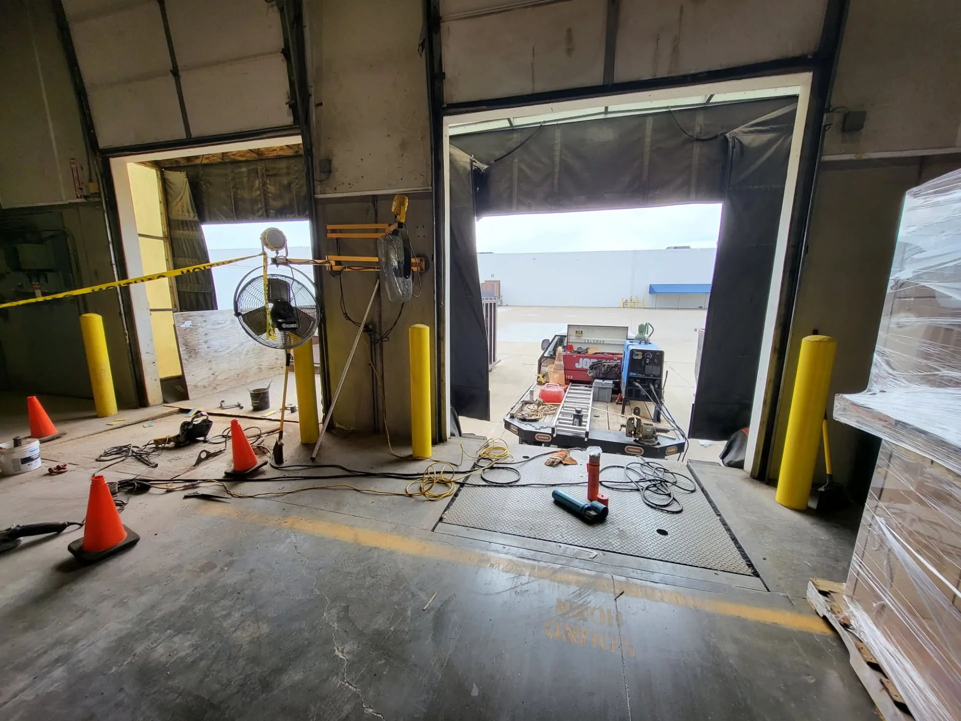 CinStar welding rig set up on a loading dock repair job