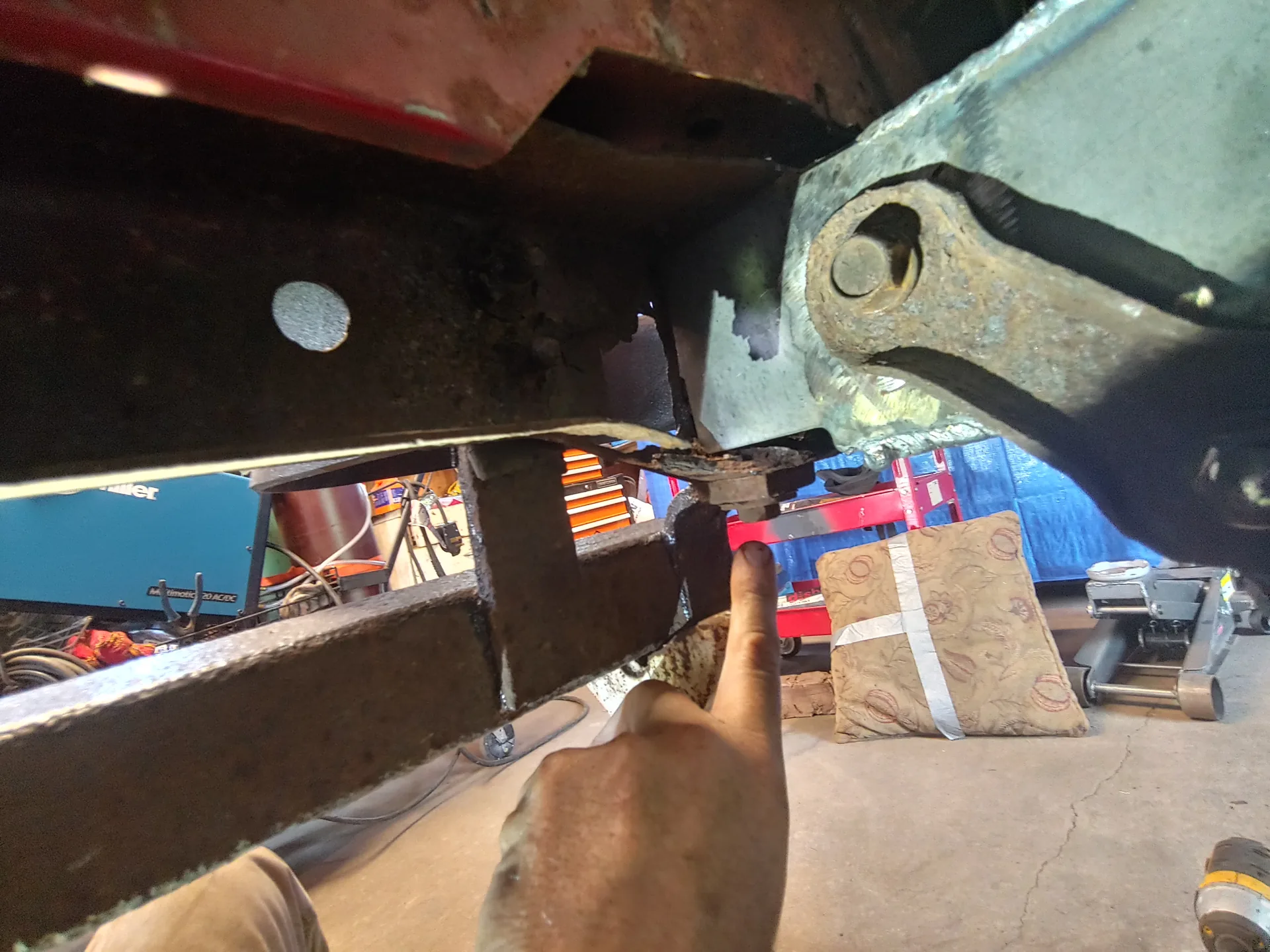 Jeep repair inspection — detail at CinStar in Petersburg, Kentucky